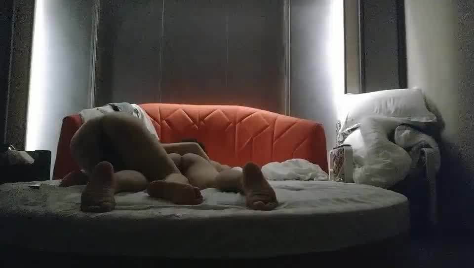 [主播探花] 2021-05-23 表哥探花05-23情趣酒店玩全套