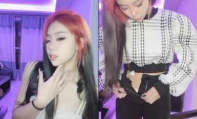 艳舞少女全程露脸火辣激情脱衣艳舞，性感好身材深夜随着音乐尽情摇摆，淫声荡语不断洗澡诱惑