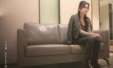 大屌哥约操170CM高端极品美妞，这颜值大长腿满分，性格很好聊聊天，吸吮大屌爆插小嘴