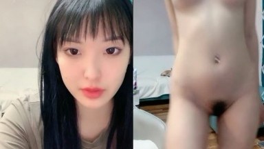 半糖女神『明月』超美清纯校花全裸露脸 完美身材各种放骚卖弄 看的我鸡儿邦邦硬