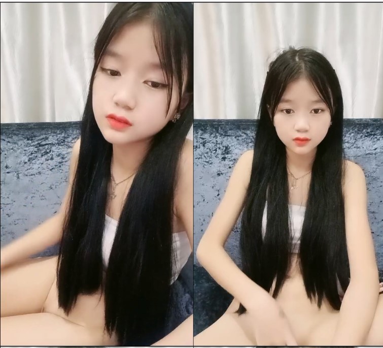 清纯系天花板！极品超嫩小萝莉！没怎么开发过嫩 穴，干净无毛超粉，骑乘位抽插流出白浆.