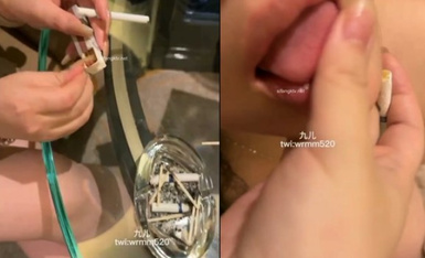 极品温柔妹妹『九儿』巨乳高价定制《记录第一次约炮》各种被蹂躏 棒棒糖插逼 商场开档丝袜露出 (3)