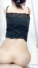 最新流出萬狼求購OnlyFans地獄調教大咖【狗王】私拍第三季~吃精雙通車震各種刺激玩法 (50)