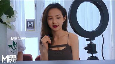 章若楠 直播间的故事