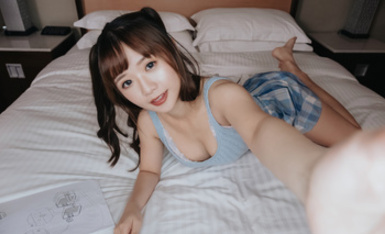 都會女子圖鑑-UPR-003-直播主私下淫蕩的一面