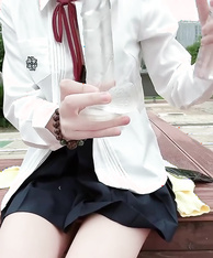 兔崽爱喷水户外露出喷水