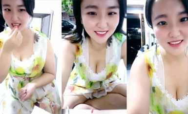 推薦，山東超市的老闆娘，【北冥有魚】，帶表妹初下海，店裡還有人，就要露奶子，約情人來啪啪(2)