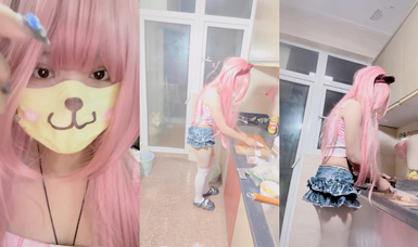 武漢18歲【少蘿沒人愛】騷舞拳交~刮毛囚籠~多道具自慰！ (10)