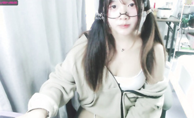 巨乳粉嫩甜妹@Sakura_Anne 尺度福利秀 (4)