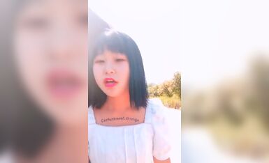 户外姐妹花露脸很嫩要搭车回家勾搭路人司机啪啪啪，全程露脸口交大鸡巴路边激情野战，各种体位爆草抽插刺激