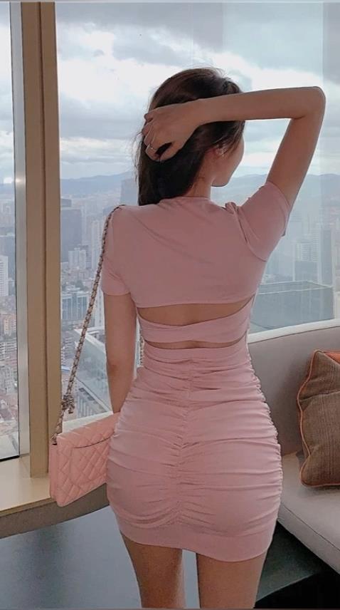 杭州的平面模特拍完照，日一把。这身材要射爆！！！