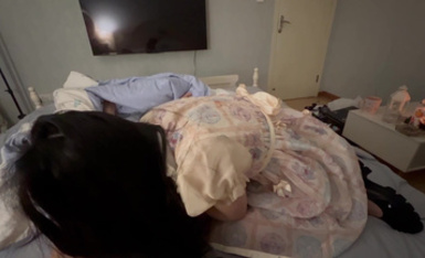 鬼火少年繼續禍害白月光女孩,這次將魔爪伸向洛麗塔小妹,使勁揪小姑娘奶頭,都揪哭了