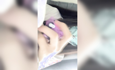 超嫩小蘿莉在直播平台用大雞巴狂插小穴 (8)