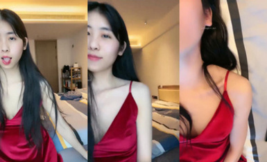 2024年1月新作，新人，校花級女神，美到爆炸，【一隻酸檸檬】，挺有氣質的一個美女，獨居家中柳腰翹臀扭起來 (4)