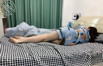 海角大神合集【我和親姐姐的性福生活】亂倫記錄-成功拿下超常發揮讓老姐高潮兩次