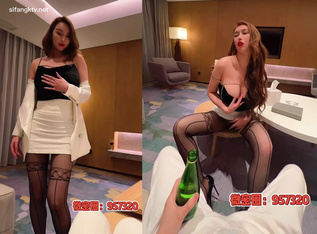 頂級女模顏值巔峰秀人網絕美人氣女神【尤妮絲】誘惑私拍，教導主任尤老師來咯做愛劇情挑逗