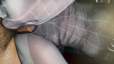 原創海角大神【強奸少婦鄰居】-電影院門口操美女蜘蛛俠鄰居，被外面漂亮小姐姐發現了，好刺激啊