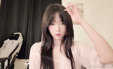 【2025新流無水印】女神級，純欲高潮臉混血福利姬【aryminh】露臉性愛，口活技術一流，母狗屬性拉滿