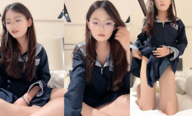 【新晉反差嫩妹】悶騷眼鏡小迷妹【困困兔】道具自慰，無套啪啪，嘗試肛交後入，小母狗屬性拉滿 (12)