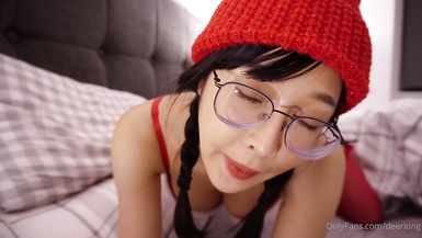 萬狼求檔OnlyFans斯文眼鏡反差小姐姐【deerlong】私拍合集,極品中的極品天生的肉便器,純情少女展現精湛口活兒口爆吞精 (16)