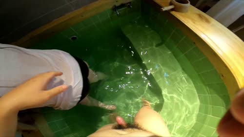 美露脸极品少女洛丽塔『喵喵』户外啪啪甄选 第二弹 公园+浴池+天桥下+口交+啪啪+内射 高清1080P原版