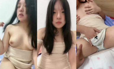 【00後賺學費】白虎小妹妹道具狂插~還給人操出白漿 (2)