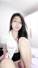 七彩主播【濕濕】直播錄播 絕頂長腿騷母狗 狗鏈舔內褲高跟鞋插逼 (5)