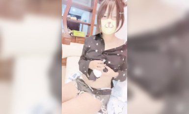 少蘿溫卿-顏值還是非常不錯的，少蘿類型的黃播，性格挺活潑可愛的，搭配各種軟妹裝，再加上尺度不低的整活能力，挺有看頭的 (12)