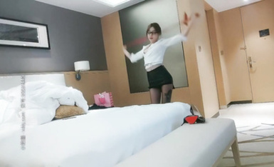 【探花郎李尋歡】雲南別克君威車模，一段熱舞全場沸騰