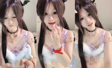 最美女校花自慰噴水 (1)