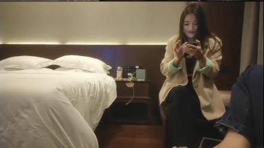 中国人不骗中国人深夜探花骚女，自带兔女郎情趣装